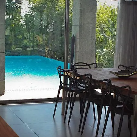 Porto-vecchio Sleeps 14 Pool Vakantiehuis Pinarellu