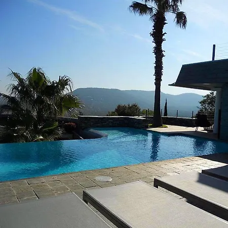Porto-vecchio Sleeps 14 Pool Nyaraló *