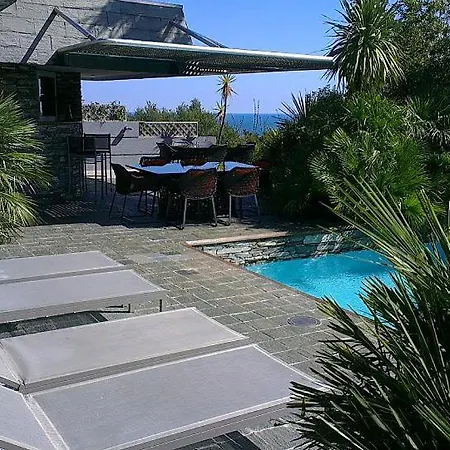 Porto-vecchio Sleeps 14 Pool Nyaraló