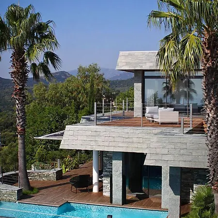 Porto-vecchio Sleeps 14 Pool *