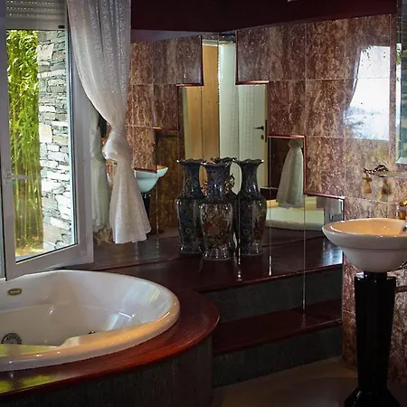 Porto-vecchio Sleeps 14 Pool Pinarellu